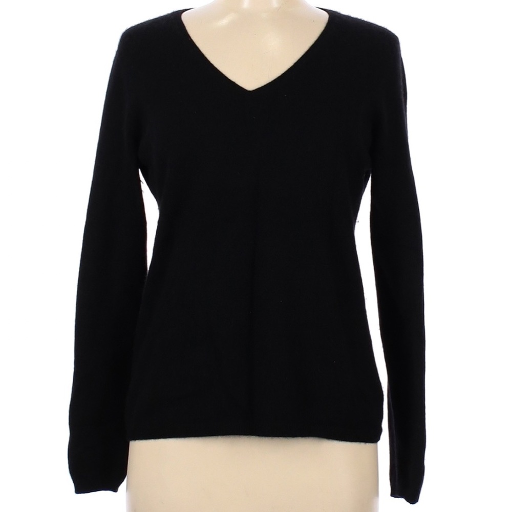 Charter Club 100% Luxury Cashmere Black V-neck Long Sleeve